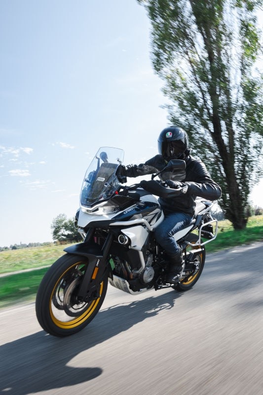 DueruoteTG #200 - CFMoto 800MT Explore: perché sì (e perché no)